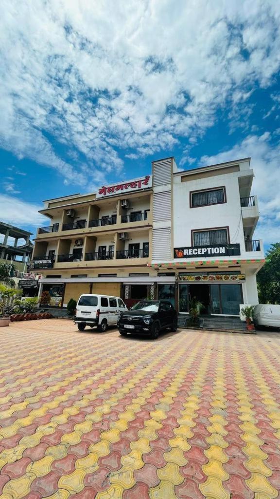 Hotel Meghmalhar Lodging Jejuri Luaran gambar